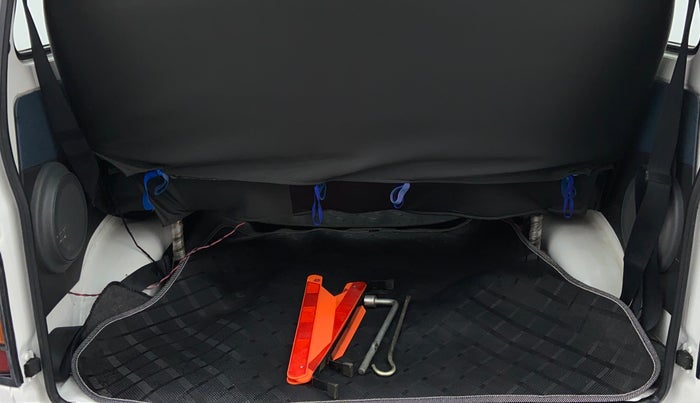 2017 Maruti OMNI E 8 STR, Petrol, Manual, 29,054 km, Boot Inside View