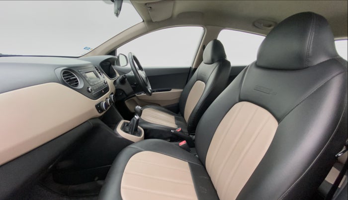 2016 Hyundai Grand i10 ASTA 1.2 (O) VTVT, Petrol, Manual, 33,893 km, Right Side Front Door Cabin