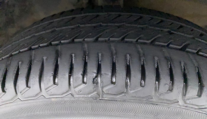 2014 Maruti Wagon R Stingray VXI, Petrol, Manual, 25,307 km, Right Front Tyre Tread