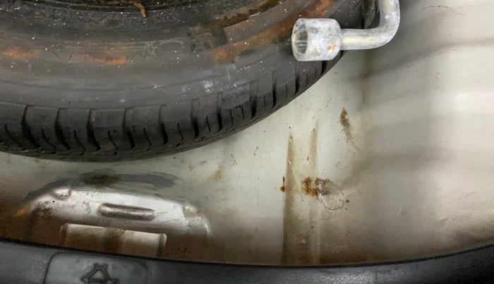 2012 Honda Jazz 1.2L I-VTEC SELECT, Petrol, Manual, 61,594 km, Boot floor - Slight discoloration