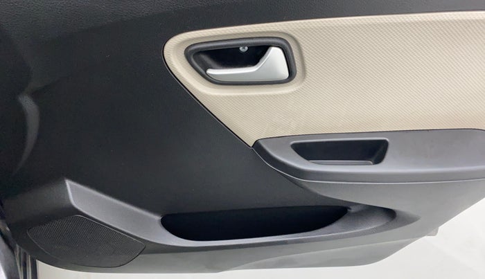 2019 Maruti Alto VXI, Petrol, Manual, 17,777 km, Driver Side Door Panels Control