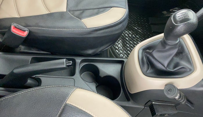 2018 Hyundai Xcent S 1.2, Petrol, Manual, 4,223 km, Gear Lever