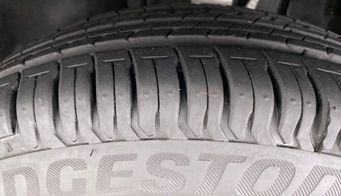 2021 Tata ALTROZ XE 1.2, Petrol, Manual, 621 km, Left Front Tyre Tread
