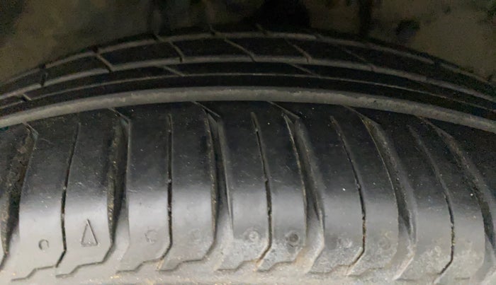 2010 Honda City 1.5L I-VTEC V MT, Petrol, Manual, 62,545 km, Right Front Tyre Tread
