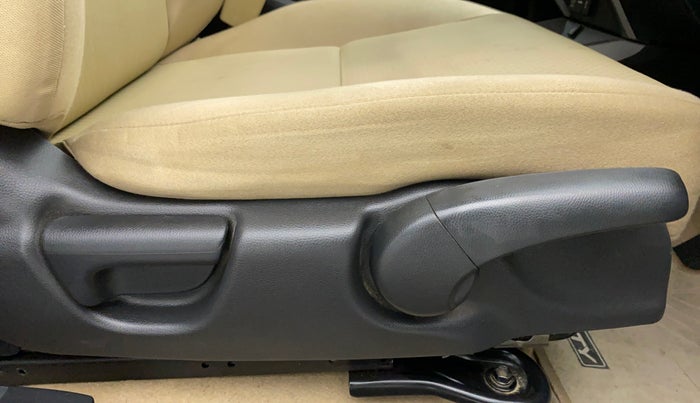 2019 Honda City V MT PETROL, Petrol, Manual, 38,185 km, Driver Side Adjustment Panel