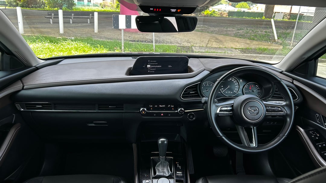 2023 Mazda CX-30 G20 Touring (fwd), Automatic, 19429 km, Dashboard View