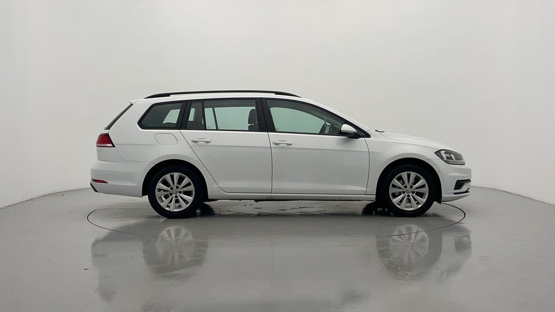 2019 Volkswagen Golf 110 Tsi Trendline, Automatic, 129370 km, Right Side View