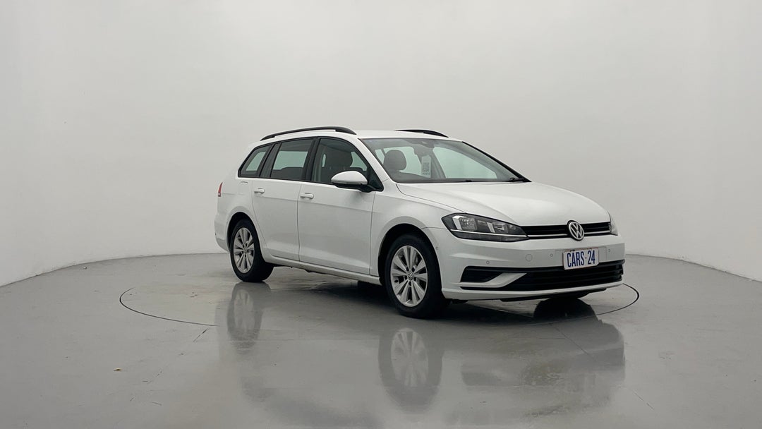 2019 Volkswagen Golf 110 Tsi Trendline, Automatic, 129370 km, Right Front Diagonal (45- Degree) View