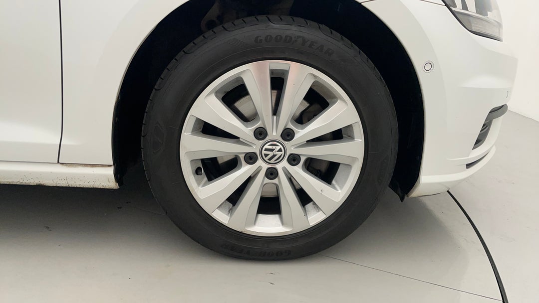 2019 Volkswagen Golf 110 Tsi Trendline, Automatic, 129370 km, Right Front Wheel