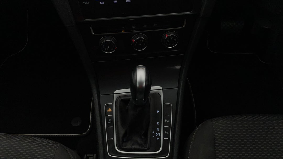 2019 Volkswagen Golf 110 Tsi Trendline, Automatic, 129370 km, Gear Lever 