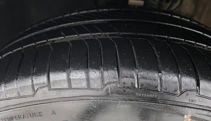 2017 Skoda Rapid 1.5 TDI MT STYLE, Diesel, Manual, 56,523 km, Left Front Tyre Tread