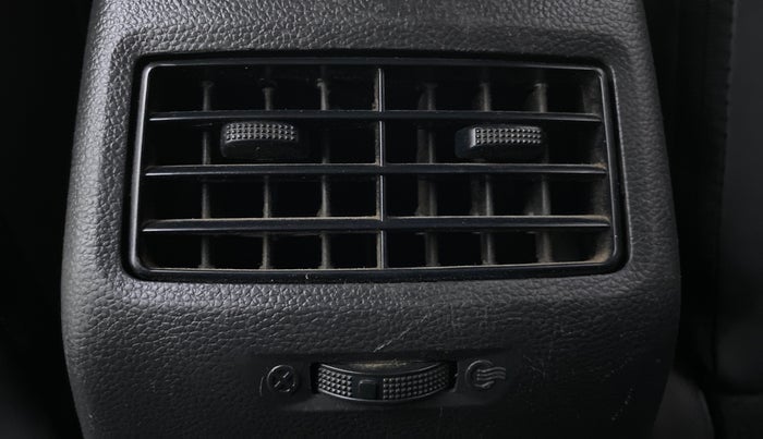 2017 Hyundai Elite i20 SPORTZ 1.2, Petrol, Manual, 61,686 km, Rear AC Vents