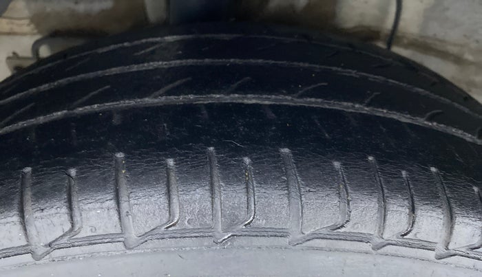 2017 Hyundai Elite i20 SPORTZ 1.2, Petrol, Manual, 61,686 km, Right Rear Tyre Tread