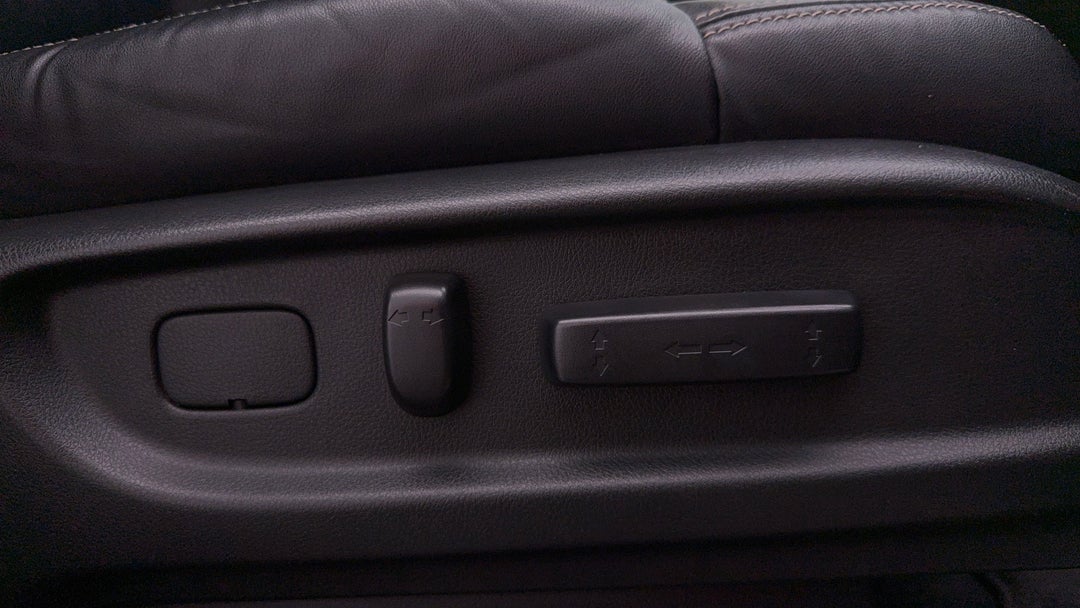 2017 Honda Odyssey Vti-l, Automatic, 90982 km, Drivers Side Adjustment Panel