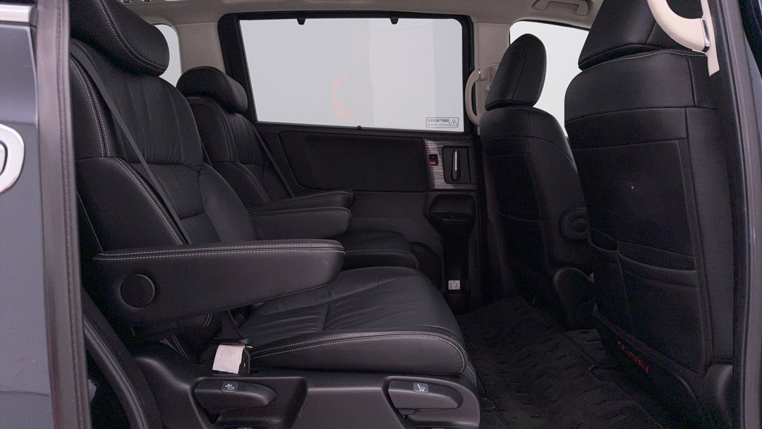2017 Honda Odyssey Vti-l, Automatic, 90982 km, Right Side Rear Door Cabin View