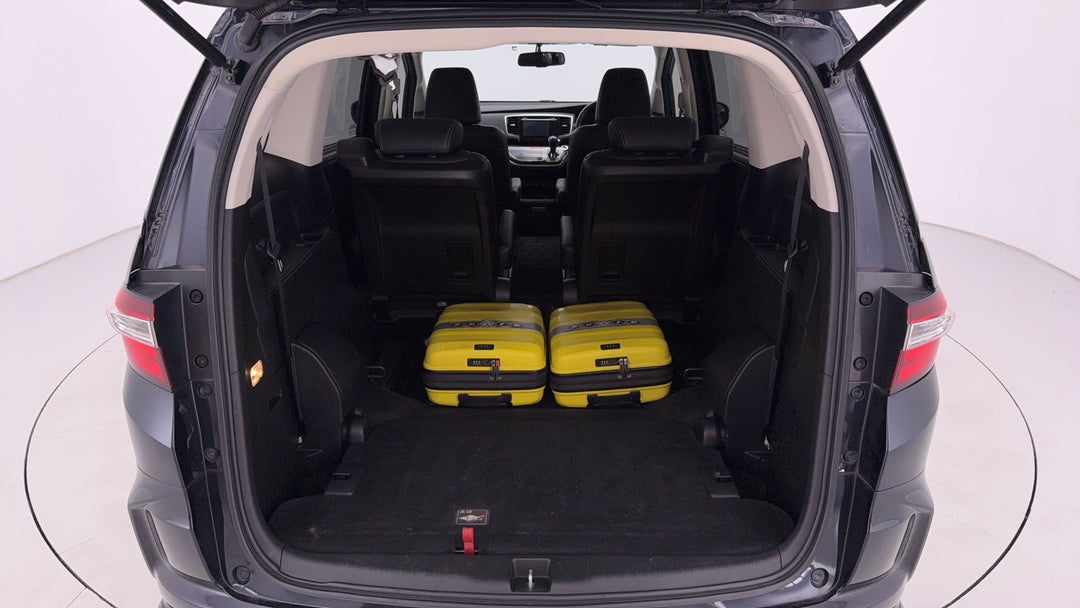 2017 Honda Odyssey Vti-l, Automatic, 90982 km, Boot Inside View with Luggage