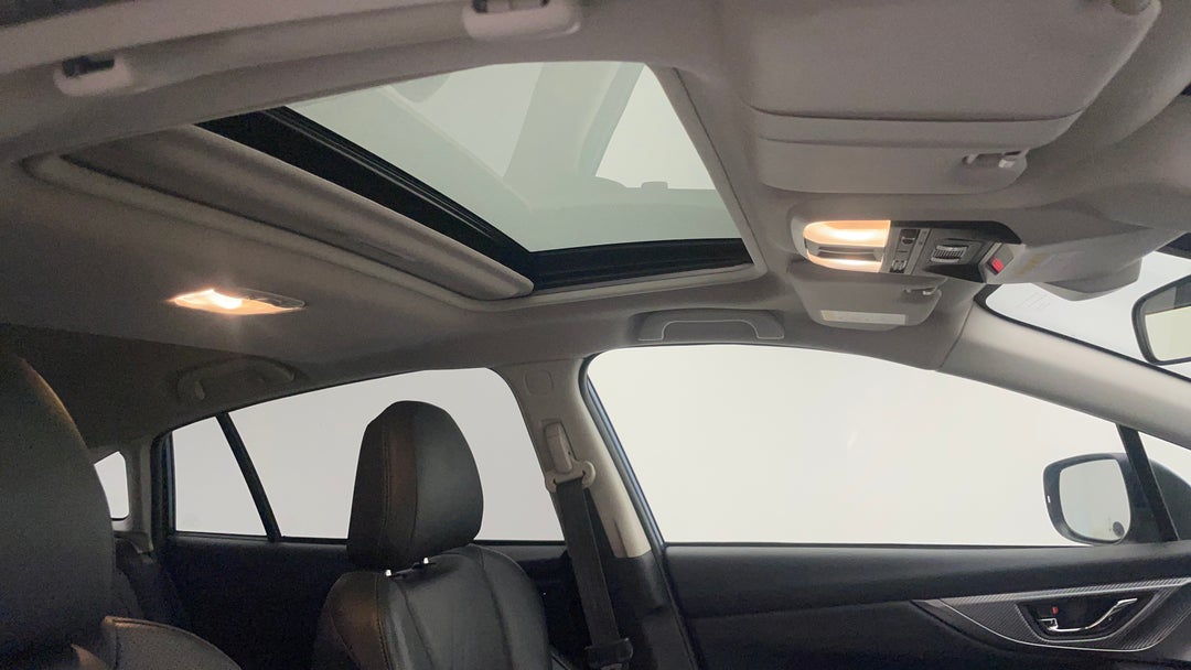 Interior Sunroof/Moonroof
