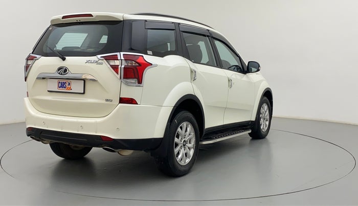 2020 Mahindra XUV500 W9, Diesel, Manual, 21,468 km, Right Back Diagonal