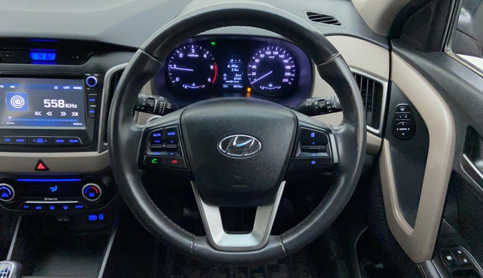 2016 Hyundai Creta 1.6 SX (O) CRDI, Diesel, Manual, 48,662 km, Steering Wheel Close Up