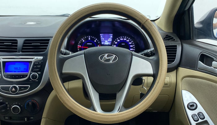 2014 Hyundai Verna FLUIDIC 1.4 CRDI, Diesel, Manual, 25,774 km, Steering Wheel Close Up