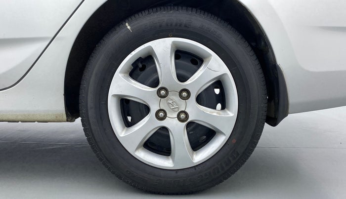 2014 Hyundai Verna FLUIDIC 1.4 CRDI, Diesel, Manual, 25,774 km, Left Rear Wheel