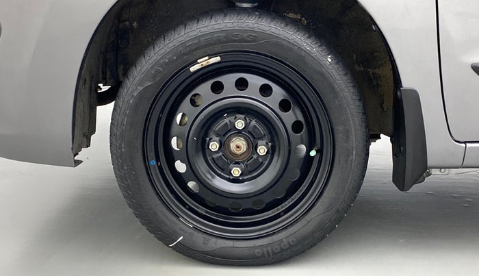 2017 Maruti Wagon R 1.0 VXI, Petrol, Manual, 13,423 km, Left Front Wheel