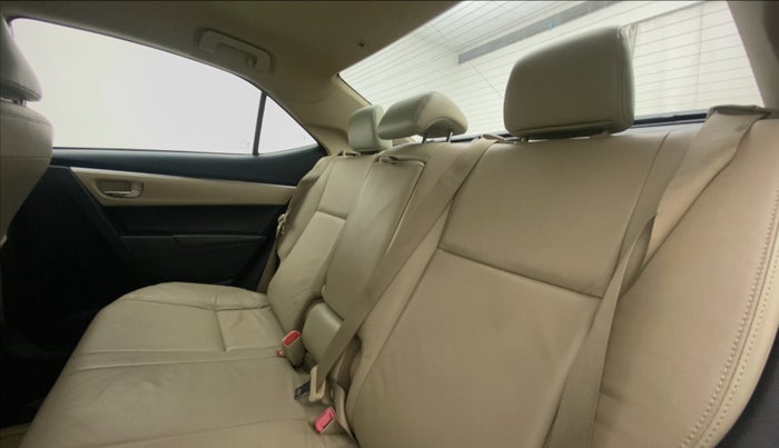 2014 Toyota Corolla Altis VL CVT PETROL, Petrol, Automatic, 59,412 km, Right Side Rear Door Cabin