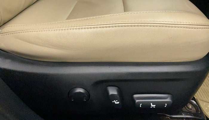 2014 Toyota Corolla Altis VL CVT PETROL, Petrol, Automatic, 59,412 km, Driver Side Adjustment Panel