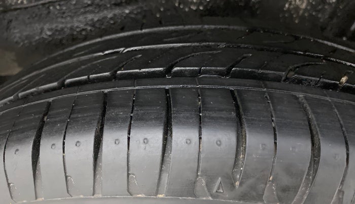 2016 Maruti Wagon R 1.0 VXI, Petrol, Manual, 52,607 km, Left Rear Tyre Tread