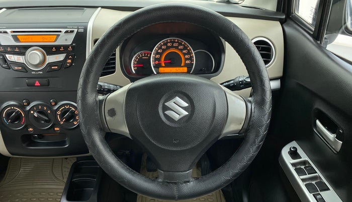 2016 Maruti Wagon R 1.0 VXI, Petrol, Manual, 52,607 km, Steering Wheel Close Up