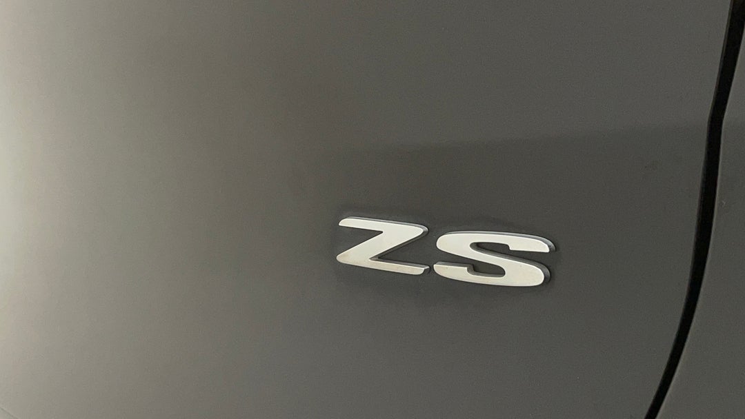 Badge (Boot Right Side)