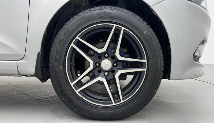 2014 Hyundai Elite i20 MAGNA 1.4 CRDI, Diesel, Manual, 39,370 km, Right Front Wheel