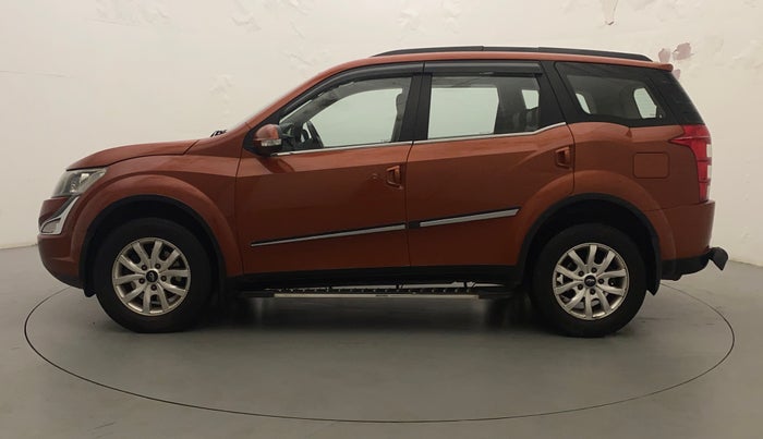 2016 Mahindra XUV500 W10 AT, Diesel, Automatic, 60,456 km, Left Side