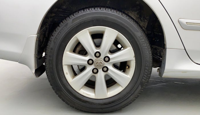 2012 Toyota Corolla Altis GL, Petrol, Manual, Right Rear Wheel