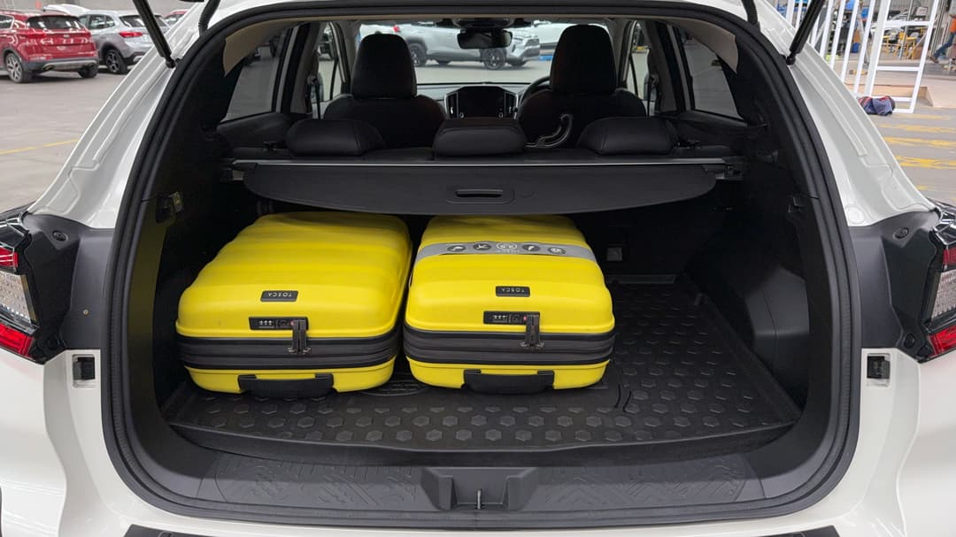 2023 Subaru Crosstrek AWD 2.0s, Automatic, 21526 km, Boot Inside View with Luggage