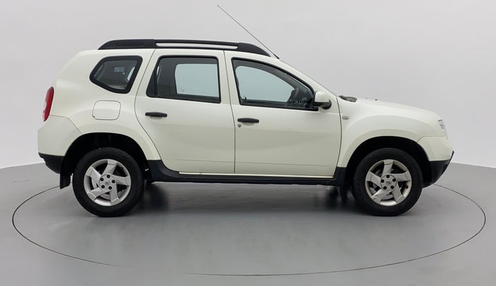 2014 Renault Duster 85 PS RXL, Diesel, Manual, 65,287 km, Right Side View