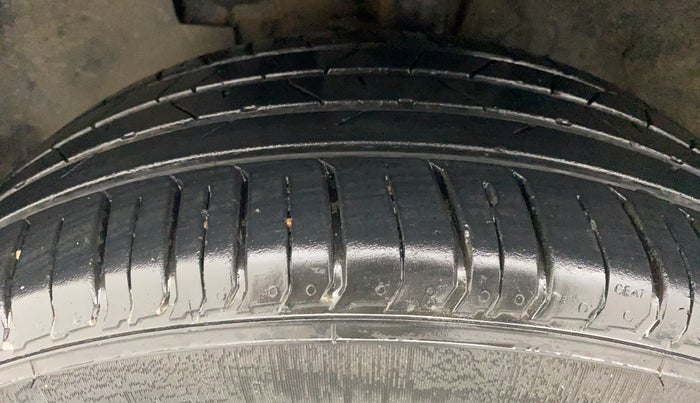 2020 Hyundai VENUE SX 1.0 GDI IMT, Petrol, Manual, 14,633 km, Left Front Tyre Tread