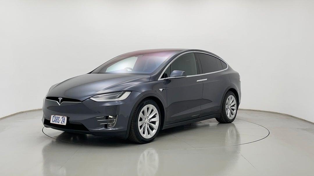 Left Front Diagonal (45- Degree) View