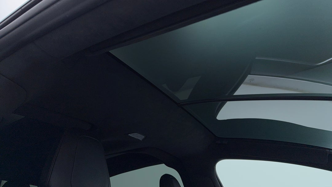 Interior Sunroof/Moonroof