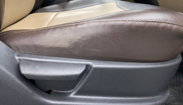 2015 Hyundai Eon ERA PLUS, Petrol, Manual, 60,837 km, Driver Side Adjustment Panel