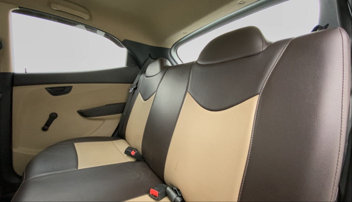 2015 Hyundai Eon ERA PLUS, Petrol, Manual, 60,837 km, Right Side Rear Door Cabin