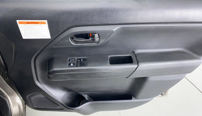 2021 Maruti New Wagon-R 1.0 Lxi (o) cng, CNG, Manual, 25,285 km, Driver Side Door Panels Control
