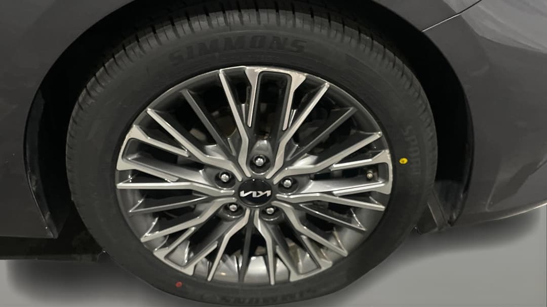 2021 Kia Cerato Sport, Automatic, 69903 km, Right Front Wheel