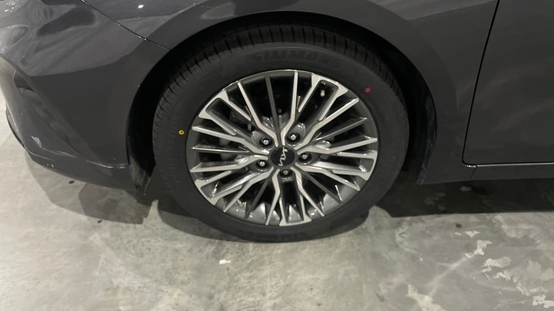 2021 Kia Cerato Sport, Automatic, 69903 km, Left Front Wheel