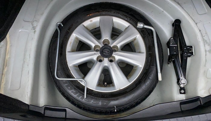 2015 Toyota Corolla Altis G, Petrol, Manual, 78,228 km, Spare Tyre