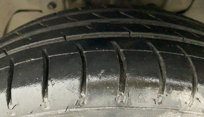 2018 Tata Tiago XZ PETROL, Petrol, Manual, 56,763 km, Left Front Tyre Tread