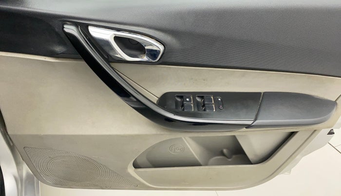 2018 Tata Tiago XZ PETROL, Petrol, Manual, 56,763 km, Driver Side Door Panels Control