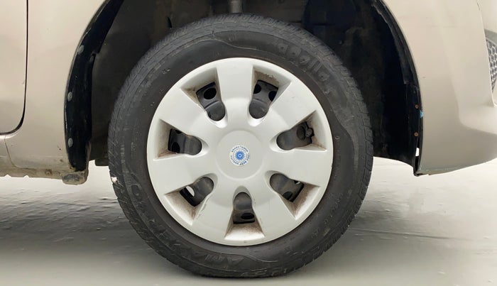 2015 Datsun Go T, Petrol, Manual, 33,363 km, Right Front Wheel