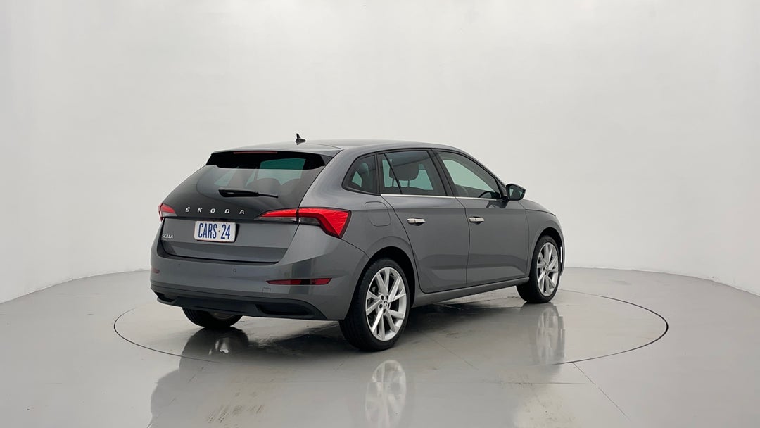 Right Back Diagonal (45- Degree) View