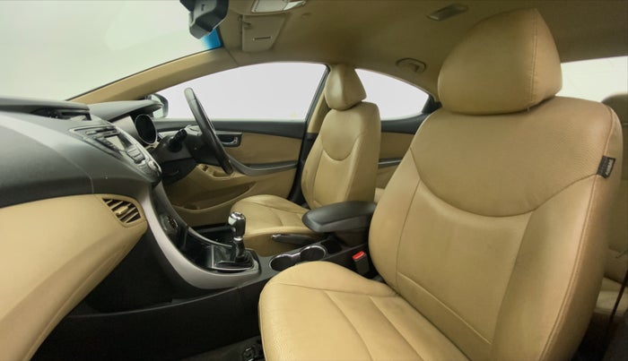 2014 Hyundai New Elantra 1.6 SX MT DIESEL, Diesel, Manual, 1,10,878 km, Right Side Front Door Cabin